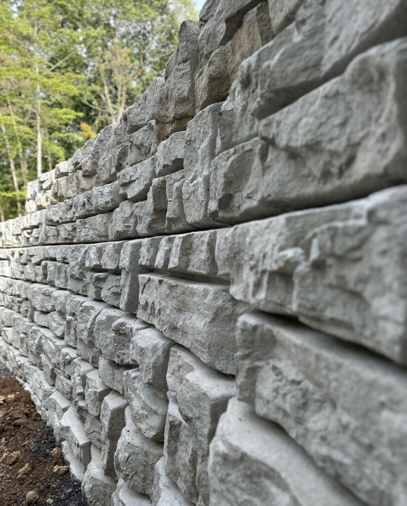 Ledgestone Redi-Rock precast concrete wall by American Precast Industries